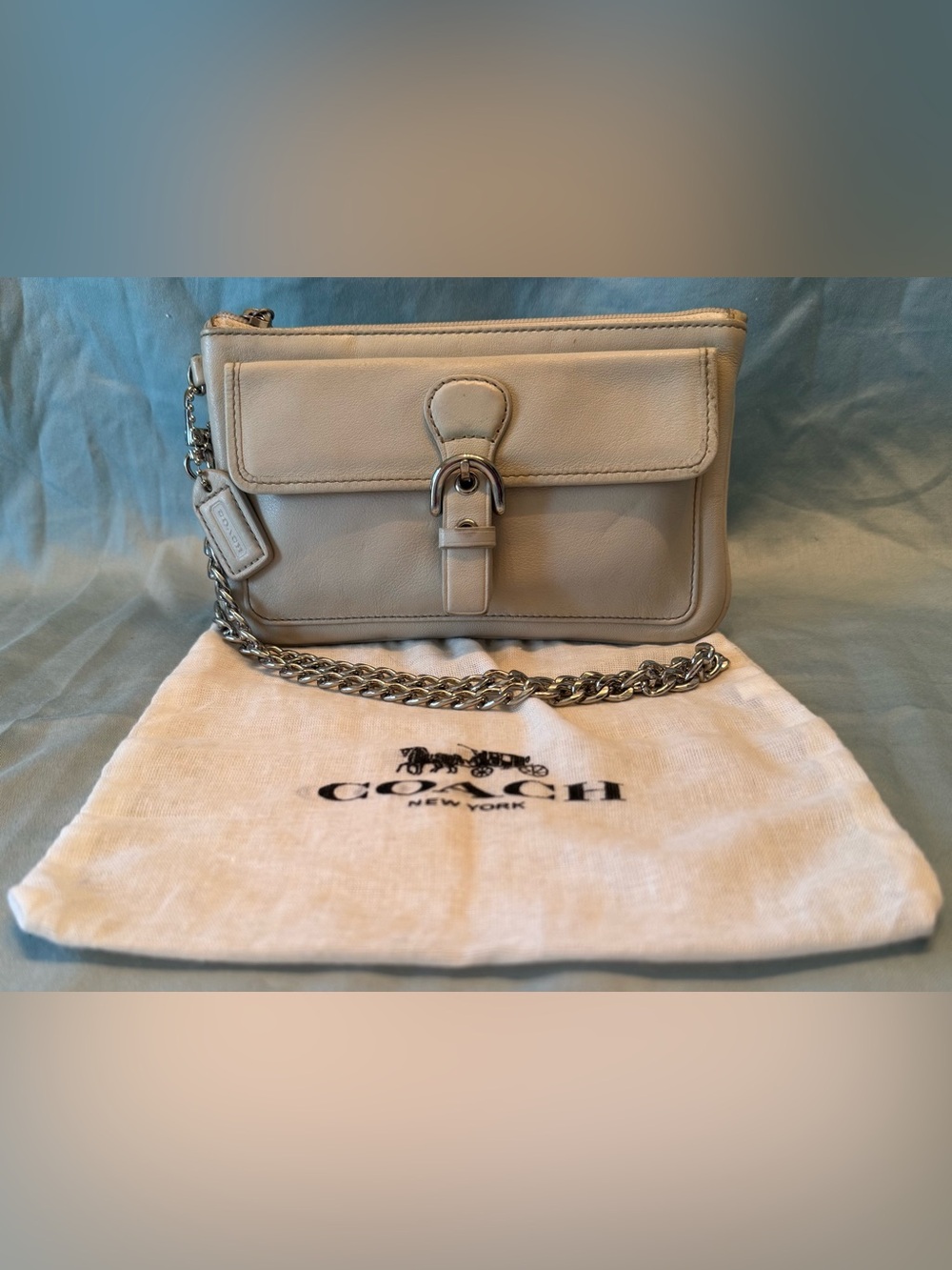 Coach Cream Wristlet Clutch With Dyst Bag